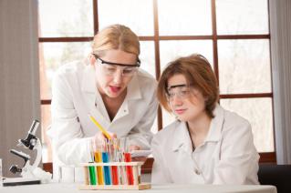 iStock 000090661265 Small